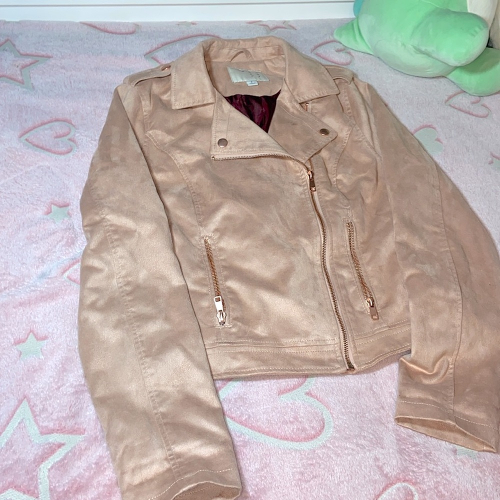 Pink jacket - Picture 1 of 4